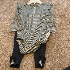 Babygirl clothes 9 months